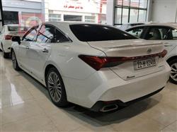 تويوتا أفالون